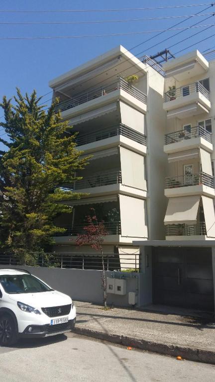 Family Getaway, Spacious And Luxurious, Sea View, Terrace, Next To Voula Beach, 20Min From Center Athen Eksteriør billede